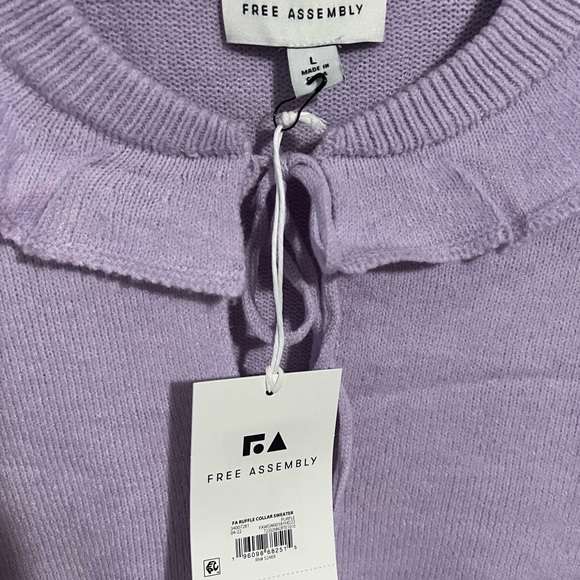 *SOLD*Free assembly lavender sweater sz L - Picture 6 of 6